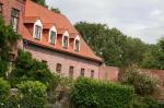 Maison 280m2,4 chambres avec jardin et garages - Miniature